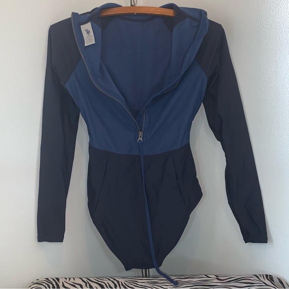 *NWOT* US Polo Association (USPA) One Piece Rash Guard Swimsuit - Picture 4 of 8